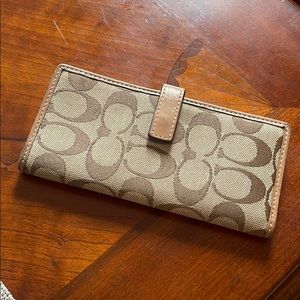 Coach wallet organizer